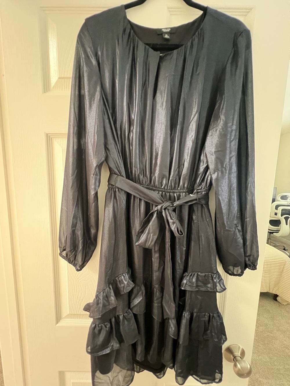 Simple Vera holiday dress